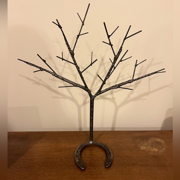 Hand made tree shaped jewelry display - Picture 2 of 4